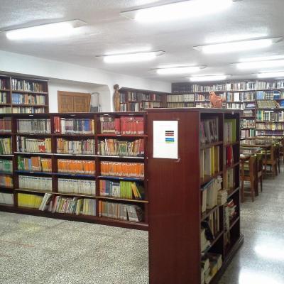 Biblioteca 1